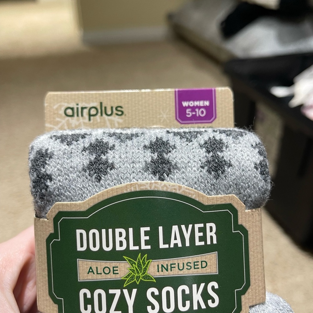Fuzzy Aloe Socks - Picture 2 of 2